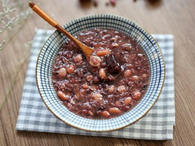 八宝粥材料是哪八种，八宝饭材料是哪八种（终于调配出好吃的八宝粥配方）