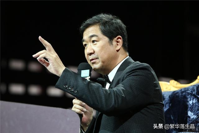 张国立和邓婕有孩子吗，邓婕为什么不生（张国立和邓婕相恋32年）