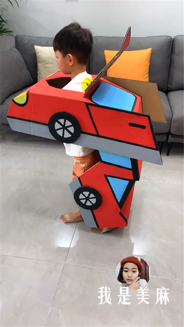 怎么做机器人，怎么做机器人手工制作（这个爸爸做了个变形金刚）