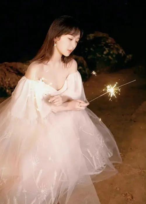 唐人影视旗下艺人名单，唐人影视旗下艺人排名（欢瑞世纪为什么和唐人一样留不住人）