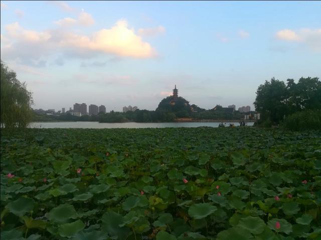 水漫金山的故事发生在哪里，水漫金山的故事发生在浙江的什么地方（白蛇传《水漫金山》的故事发生地）