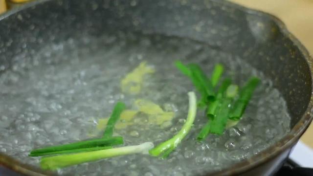 白水虾怎么做才好吃，白水虾怎么煮好吃又简单（味道特别鲜嫩可口）