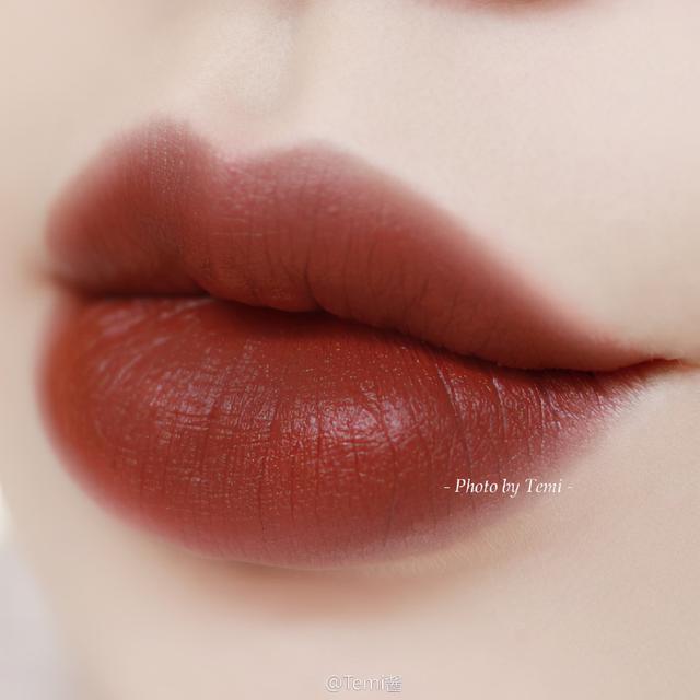 mac口红的热门颜色有什么呢，mac的经典口红色是什么颜色（MAC今年最受欢迎的4个色号）