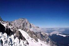 昆仑在哪里，昆仑关在哪里（中国第一神山——昆仑山）