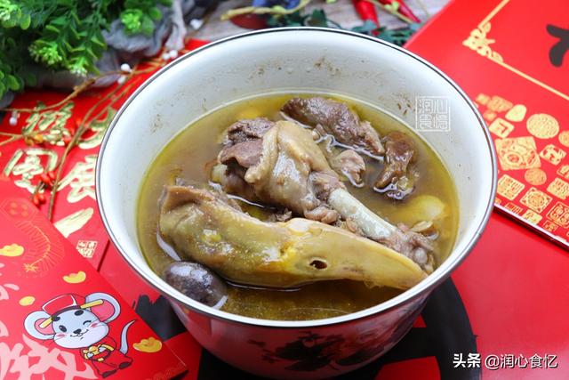 南方年夜饭有哪些菜，南方年夜饭有哪些菜单（南方人的年夜饭）