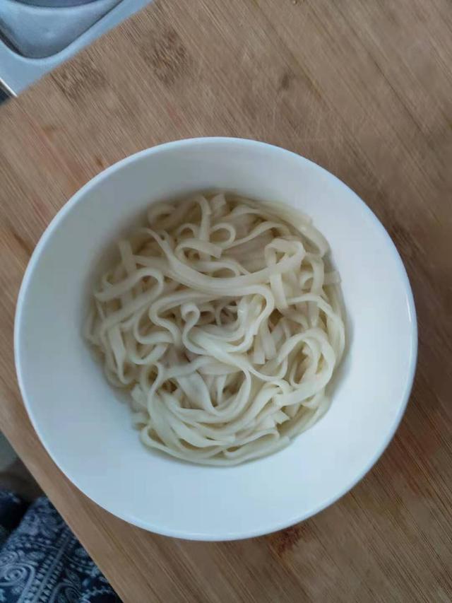 青菜蛋面家常做法，青菜蛋面家常做法窍门（做法简单、味道美翻）