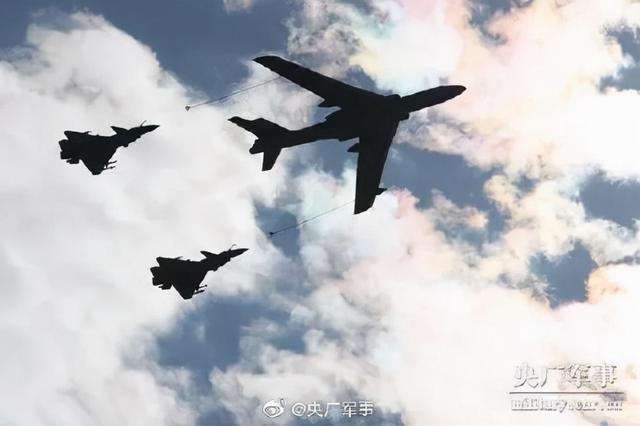 大阅兵几年一次，中国阅兵仪式多久一次（回顾17次阅兵最燃瞬间）