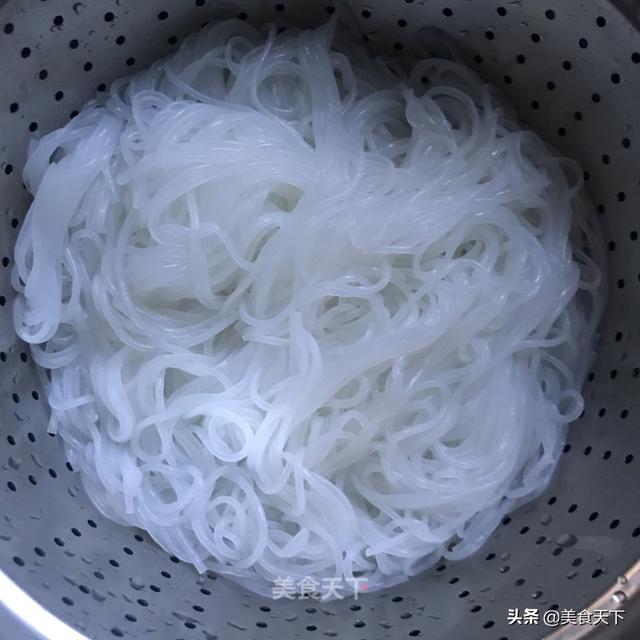 胡萝卜切丝怎么切，胡罗卜怎么炒好吃（看看别人家胡萝卜的做法）