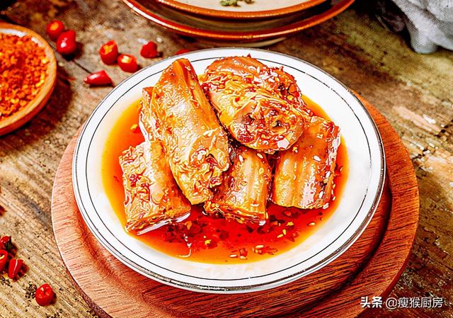 绝味鸭脖是哪的，绝味鸭脖是哪的特产（全国最出名的三家鸭脖）