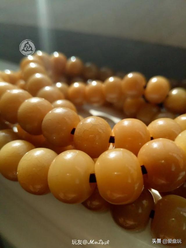 桃核手串什么样的最名贵，什么品种的桃核手串好有价值（这6种“白菜价”手串）