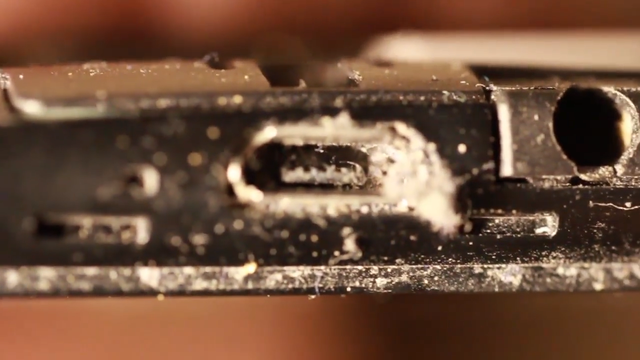 手机通话声音小，手机通话声音越来越小怎么回事（手机声音越来越小）