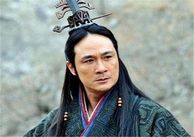 孙膑大破庞涓致其自杀的战役是，孙膑在什么地方伏击庞涓让他兵败自刎（孙膑被师兄庞涓砍去膝盖骨）