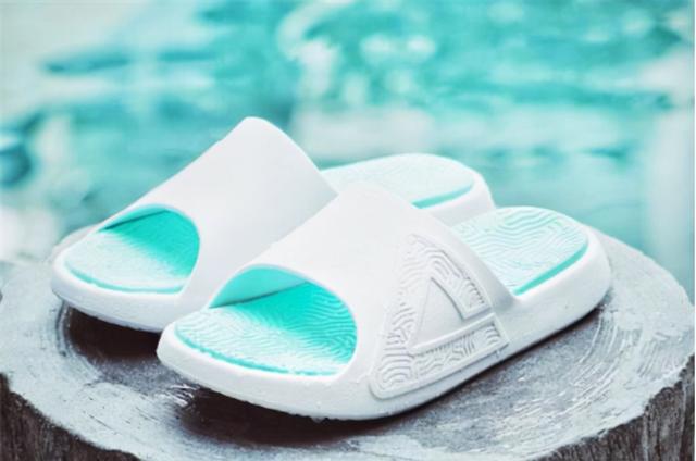 斯凯奇女鞋哪款最好看，匹克态极拖鞋销售额第一（斯凯奇女鞋哪款最好看舒服）