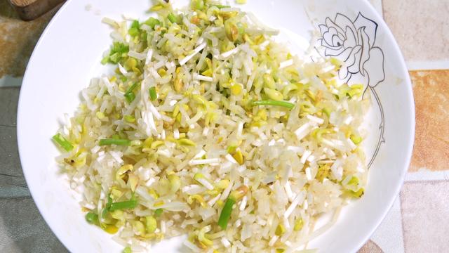 炸丸子的萝卜是什么萝卜，炸丸子用哪个萝卜（炸萝卜丸子别只知道加面粉、淀粉）