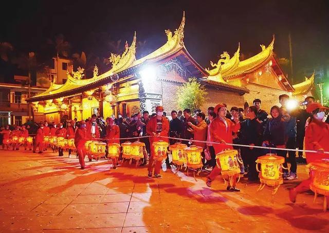 闽南的家乡风俗,议一议闽南人的春节习俗-风俗-荣耀易学