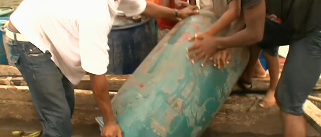 超载爱情by吉吉爱儿 百度网盘，超载爱情（在巴拿马农村开一家超市）