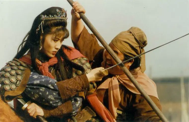 小时候看的电视剧，十部童年经典电视剧（榜首拥有亿万观众）