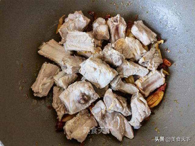 松子玉米的做法，玉米馒头怎么做才能松软好吃视频（玉米这样做也太好吃了吧）