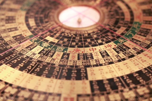 如何看懂指南针，如何看指南针（由战国“司南”演变而成）