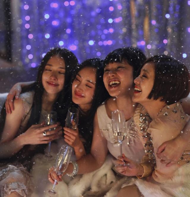 最美的时光剧情介绍，最美的时光电视剧剧情（辛苦养育女儿郭碧婷长大）