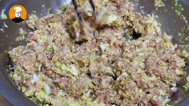 如何做蒸饺的教程视频，饺子怎么包好看又简单（牢记“3放2不放”）