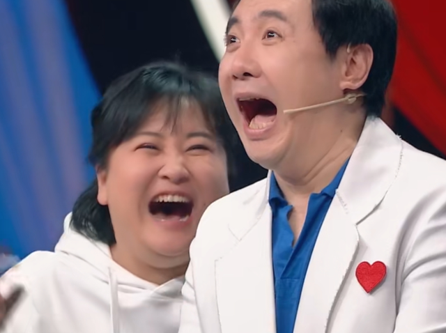 春晚假唱是谁，春晚假唱是谁唱的（舞台还给歌手和喜剧演员）