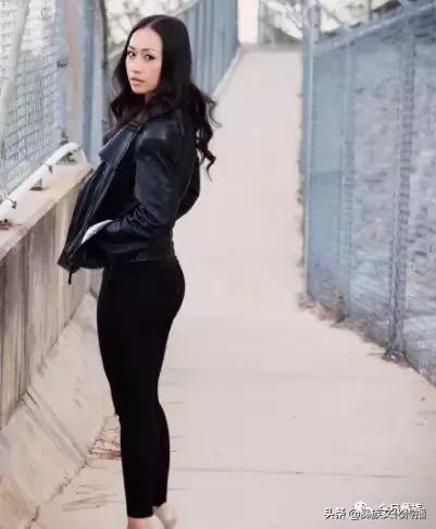 彝族姑娘很开放的，彝族姑娘再美也不娶（第一个走向国际的彝族女星）