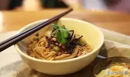 面条怎么做好吃，手擀面条怎么做好吃家常做法（10道面条做法）