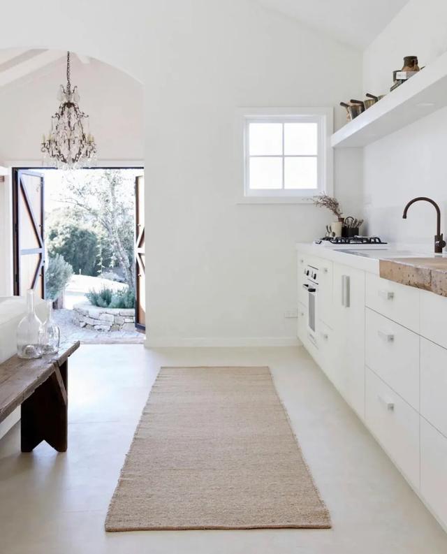 卧室如何铺地毯 卧室地毯什么材质的好，卧室如何铺地毯（全屋铺地毯有多重要）