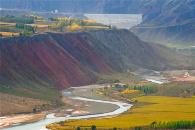 四大盆地三大平原三大丘陵，四大盆地三大平原三大丘陵位置（柴达木盆地上榜东南丘陵中国最大丘陵）