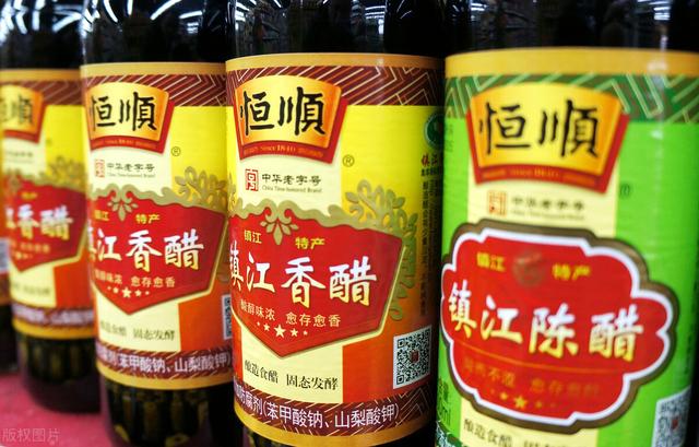 香醋是什么醋，香醋和陈醋哪个好吃（认准醋瓶“3行字”）