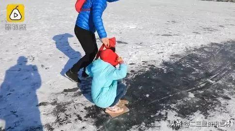 manday，英文中周一至周日以及一年的十二个月份怎么说?（南方人默默玩起手中的蟑螂）