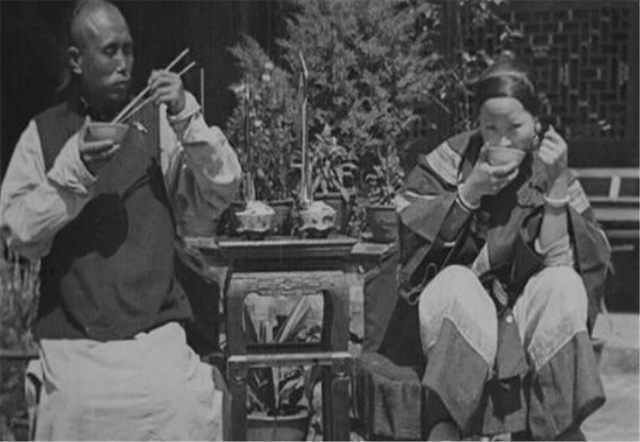 曾国藩现在的后人是谁，孙女嫁给开国元勋