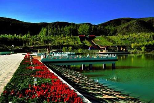 哈密景点(中华拱卫) - 悦闻天下