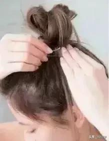 一根皮筋扎丸子头教程，怎样用一根皮筋扎丸子头（超火的丸子头扎发）
