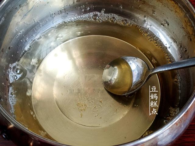 红豆椰汁糕怎么做，椰浆红豆糕最简单做法（常吃皮肤白净不长斑）