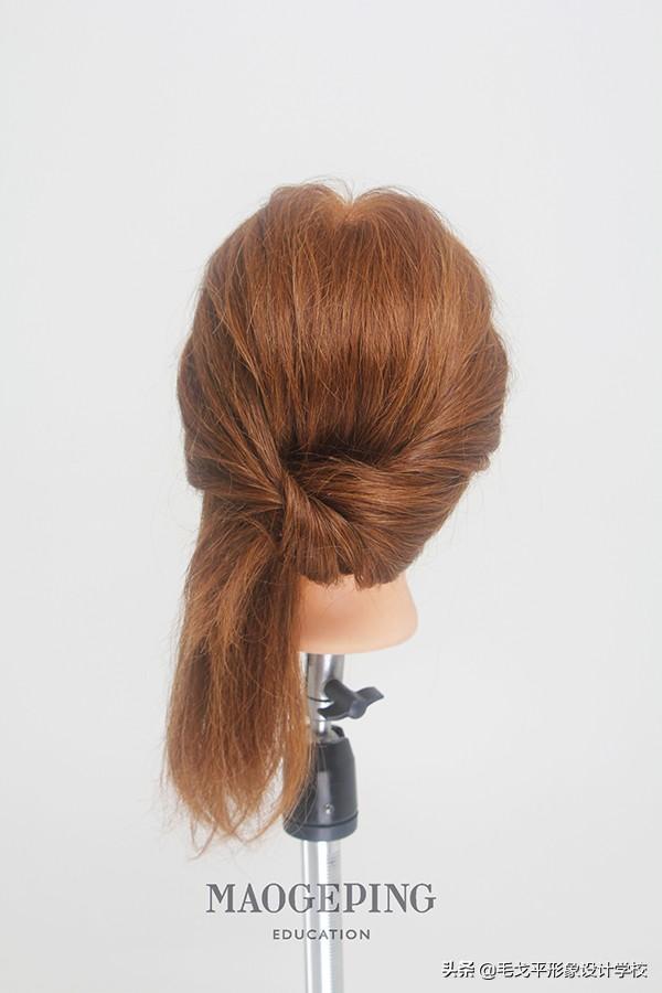 怎样盘发 盘发教程，盘头发的发型（扎法简单又好看的盘发才能人人都拥有）