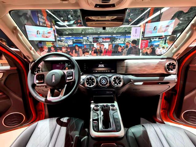 长城坦途克300越野价格，长城坦途克300真实油耗是多少（坦克300越野版17.58万元起）