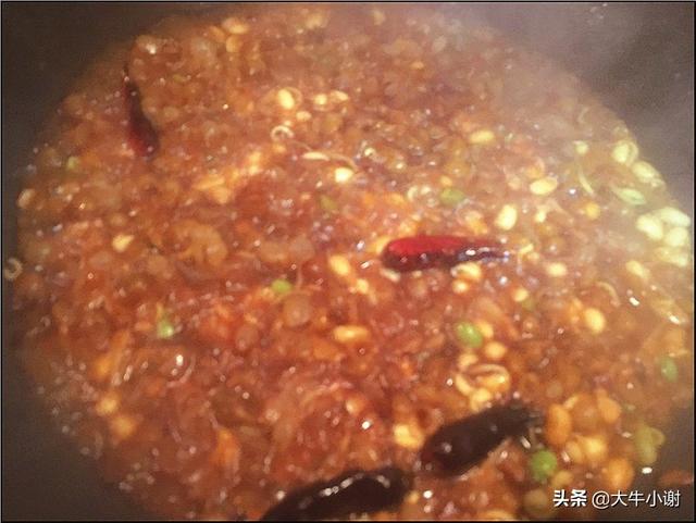 猪皮的做法 黄豆芽炒猪皮的做法，猪皮的做法（富含胶原蛋白、维生素C）