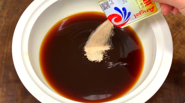 发糕的家庭的做法，红糖发糕的家庭做法（比蛋糕简单好吃）