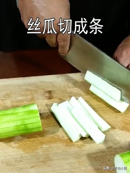 丝瓜鸡蛋汤怎么做才好吃，怎样做美味的丝瓜鸡蛋汤（5分钟搞定清爽营养早餐丝瓜鸡蛋汤）