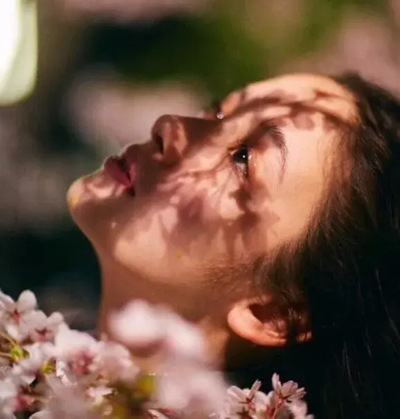 超拽霸气女生头像，女生头像霸气超拽 ᴮᵉ ⁿᵉⁱᵗʰᵉʳ ᵍᵉⁿᵗˡᵉ ⁿᵒʳ ⁱⁿᵈⁱᶠᶠᵉʳᵉⁿᵗ.微信（什么事都可以努力）