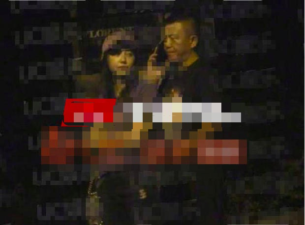 李纯的老公是谁，李纯疑似恋情曝光（男方啤酒肚明显像两代人）