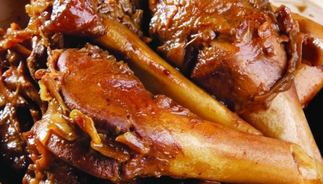 羊棒骨的做法与配料，清炖羊骨头的家常做法（羊骨棒5种最好吃的做法）