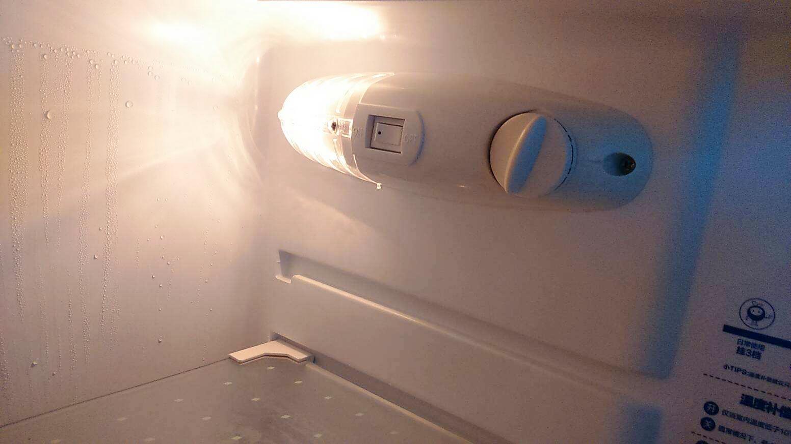 西门子冰箱冷藏室有水该怎么处理（西门子冰箱冷藏室有水原因）