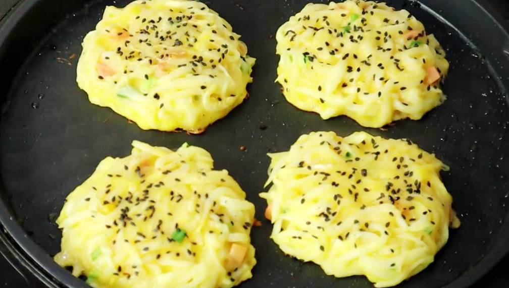 圖片[5]-【白蘿卜絲雞蛋餅】做法步驟圖 外酥里嫩 天天吃不夠-起舞食譜網(wǎng)