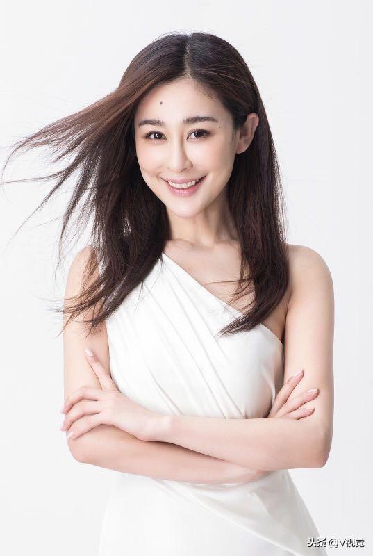 高圆圆，王彤，张凯丽，柳岩，李丽虹等主演《咱们结婚吧》