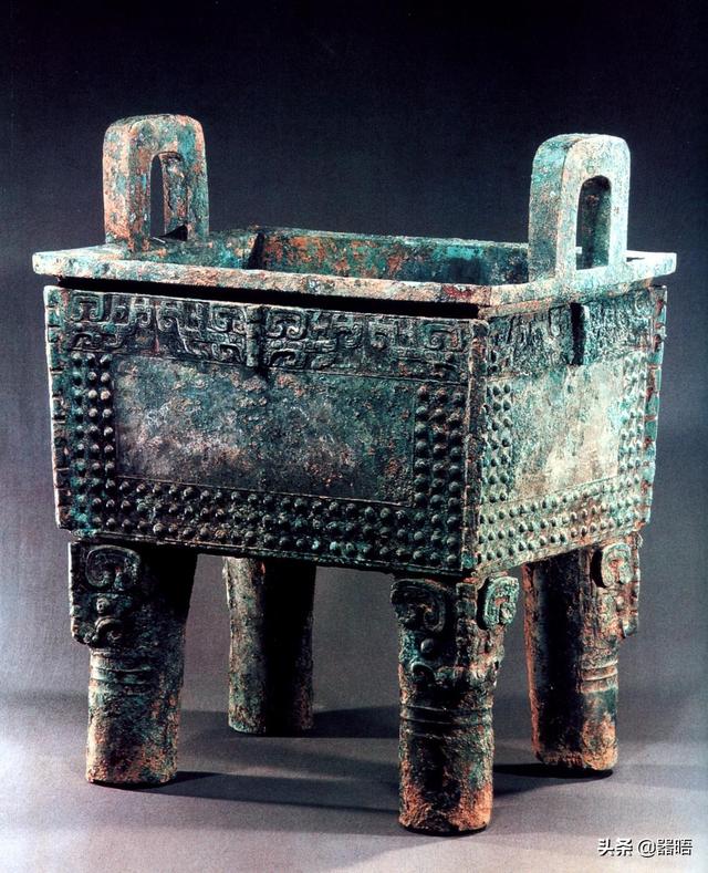 鼎鼎大名的鼎是什么意思，鼎鼎大名的鼎是什么意思解释（你知不知道吃货们提炼出的政治象征符号）