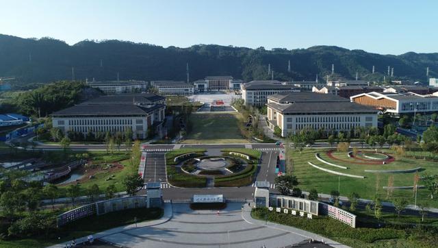 四川理工学院是几本，四川轻化工大学好不好是几本是211吗（四川有哪些大学坚守在地级市）