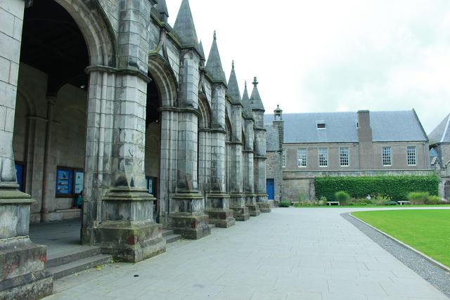 金斯顿大学申请指南（世界排名，世界排名,学费,课程设置,学费,条件.开学时间,申请材料（如何成功申请金斯顿大学的研究生）